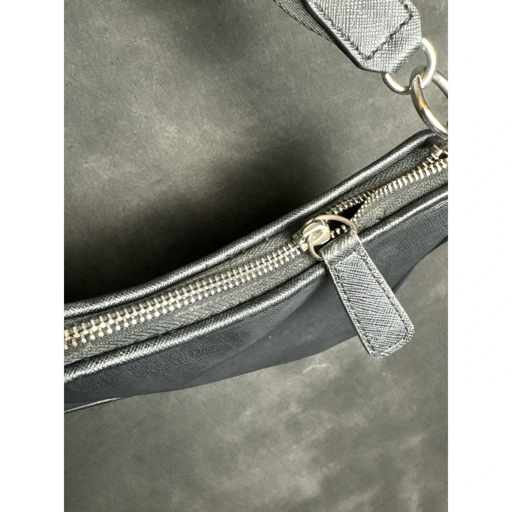 GUESS Y2K Black Saffiano Shoulder Bag Silver Triangle Logo Hobo Purse Minimalist